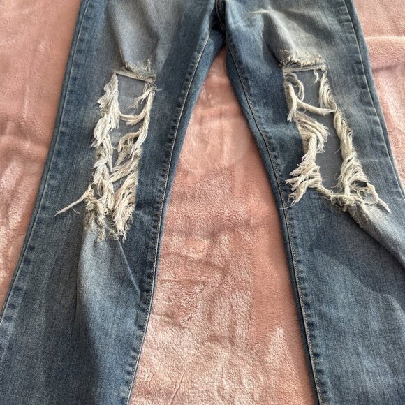 NWT Cello Distressed Skinny Jeans Women's Junior's Size 11 • - Picture 5 of 6